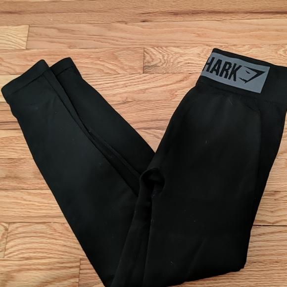 • GymShark Leggings • - Picture 3 of 4